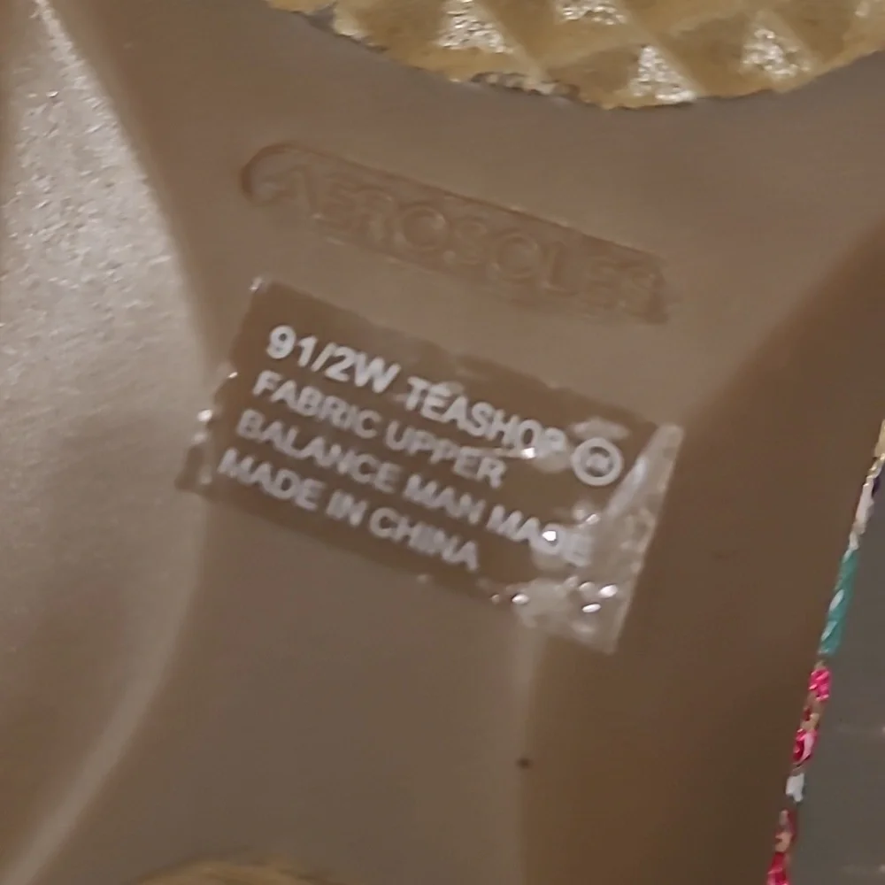Aerosoles Stitch Shoes - Picture 7 of 7